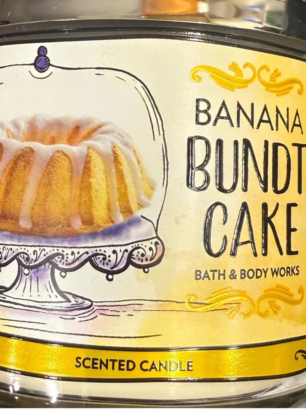 Banana Bundt Cake Candle